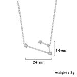 Elegante Halskette mit geometrischem Design, 24mm Länge, 14mm Höhe, 3g Gewicht, mit funkelnden Zirkoniasteinen, ideal für Schmuckliebhaber.