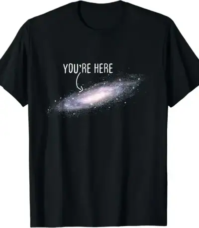 Schwarzes T-Shirt mit Galaxy-Design und "You're Here" Text, ideal für Science-Fans und Astronomie-Liebhaber.