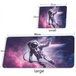 Wandbild mit Astronaut im Weltraum, erhältlich in kleinen (25x29cm) und großen (90x40cm) Größen, ideal für Science-Fiction- und Weltraumfans.