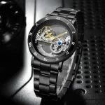 Hochwertige mechanische Uhr mit sichtbarem Uhrwerk, schwarzem Edelstahlarmband und römischen Ziffern, ideal für Liebhaber von Wissenschafts- und Dekorationsartikeln.
