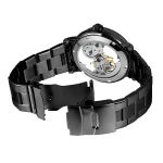 Hochwertige Armbanduhr mit offenem Gehäuse, das das komplexe Uhrwerk zeigt, ideal für Wissenschafts- und Technikliebhaber.