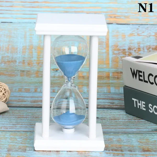 Dekorative Sanduhr mit blauer Flüssigkeit, ideal für wissenschaftliche Themen und Raumdekorationen. Perfekt für Büros, Labore oder als Geschenk für Wissenschaftsliebhaber.