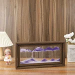 Geoden-Display im Holzrahmen mit violetten Kristall- und Mineralstrukturen, ideal für wissenschaftliche Dekorationen und Sammlungen.
