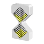 Modernes Sanduhr-Design mit pixelartigem Muster in Schwarz, Weiß und Gelb, ideal für wissenschaftliche Dekorationen und Gadgets.