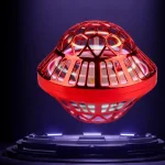 Roter fliegender Ball aus Kunststoff mit geometrischem Design, entworfen für Spiel und Dekoration, inspiriert vom wissenschaftlichen und spielerischen Stil.