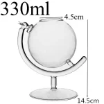 Elegante, runde Glasvase mit 330ml Fassungsvermögen, 14,5cm Höhe und 4,5cm Durchmesser, ideal für wissenschaftliche Dekorationen oder als stilvolles Accessoire.