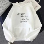Weißer Hoodie mit wissenschaftlicher Formel in Schwarz, ideal für Wissenschafts- und Mathe-Enthusiasten, stilvoll und bequem.