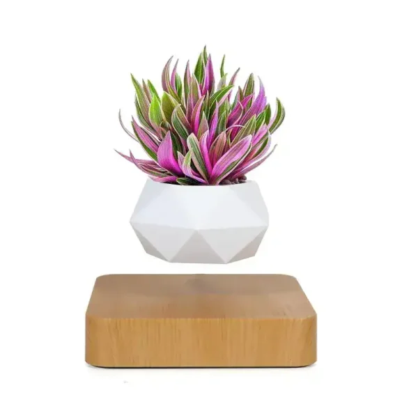 Künstliche Pflanze mit pink-grünen Blättern in einer modernen, geometrischen weißen Vase auf einem Holzsockel, ideal für wissenschaftliche Dekorationen.