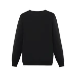 Schwarzer Herrenpullover aus weichem Material, ideal für den Alltag. Klassischer Schnitt, bequem und vielseitig kombinierbar. Perfekt für kühle Tage.