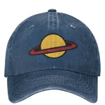 Cap mit Planeten-Design, modisches Accessoire.