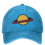 Blauer Baseball-Cap mit Planet-Saturn-Design, ideal für Science-Fans und Astronomie-Enthusiasten.