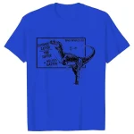 Blaues T-Shirt mit Dinosaurier-Design und wissenschaftlichen Formeln, ideal für Science-Fans und Dinosaurierliebhaber.