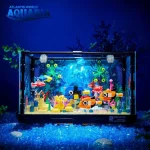Ein faszinierendes Aquarium mit bunten Fischen und Meerestieren, ideal als wissenschaftliche Dekoration. Perfekt für Aquarienliebhaber und Wissenschafts-Enthusiasten.