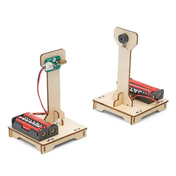 Wissenschaftliches Mini-Experimentier-Set mit Batterie, Sensor und Holzständer, ideal für Bildungszwecke und DIY-Projekte.