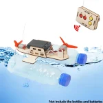 Wasserbetriebener Roboter mit Fernsteuerung, Spielzeug für Wissenschaft und Technik, schwimmt auf Wasser, mit Propellern und Fernbedienung.
