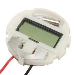 Präzise digitale Waage mit Sensor, Kabel und Metallkomponenten, ideal für wissenschaftliche Messungen und Experimente.
