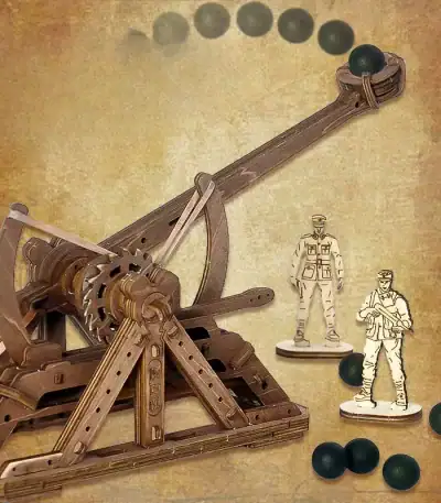 Klassisches Schwerkraftspielzeug mit Holzmechanismus und schwarzen Kugeln, ideal für Wissenschafts- und Dekorationszwecke.