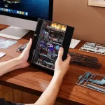 Detailliertes Raumfahrt-Model, das wissenschaftliche Gadgets und Miniaturteile zeigt, ideal für Wissenschafts- und Technikliebhaber.