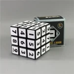 Puzzle-Würfel mit Zahlen, ideal für Kinder ab 6 Jahren, fördert logisches Denken und Problemlösungsfähigkeiten.