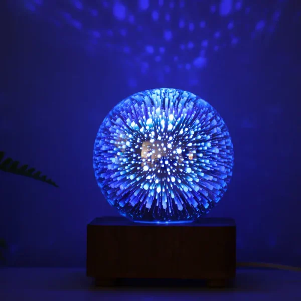 Faszinierender leuchtender Kristall-Globus mit blauen LED-Lichtern, ideal als wissenschaftliches Dekorationsstück oder modernes Kunstobjekt für Ihr Zuhause oder Büro.