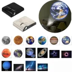 Projektor zeigt das Planetensystem und den Nachthimmel an die Wand, ideal für wissenschaftliche Dekorationen und Bildungszwecke.
