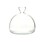 Klare, leere Glasflasche mit breiter Basis und schmalem Hals, ideal für wissenschaftliche Experimente und Dekorationen.