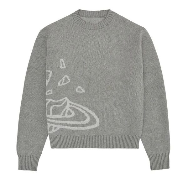 Grauer Pullover mit abstraktem weißen Muster, langärmlig und bequem, ideal für den Alltag.