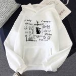 Weißer Hoodie mit schwarzen wissenschaftlichen Formeln und einem Katzenlogo in der Mitte, ideal für Wissenschafts- und Tierliebhaber.