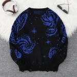 Pullover mit Galaxie- und blauen Sternenmotiven, ideal für Astronomie- und originelle Modebegeisterte.